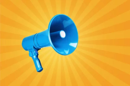 Wizualizacja automatycznych powiadomień w marketing automation.